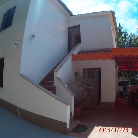 Apartman Luburic Pinezici  Luaran gambar