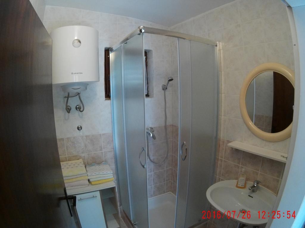 Apartman Luburic Pinezici  Luaran gambar