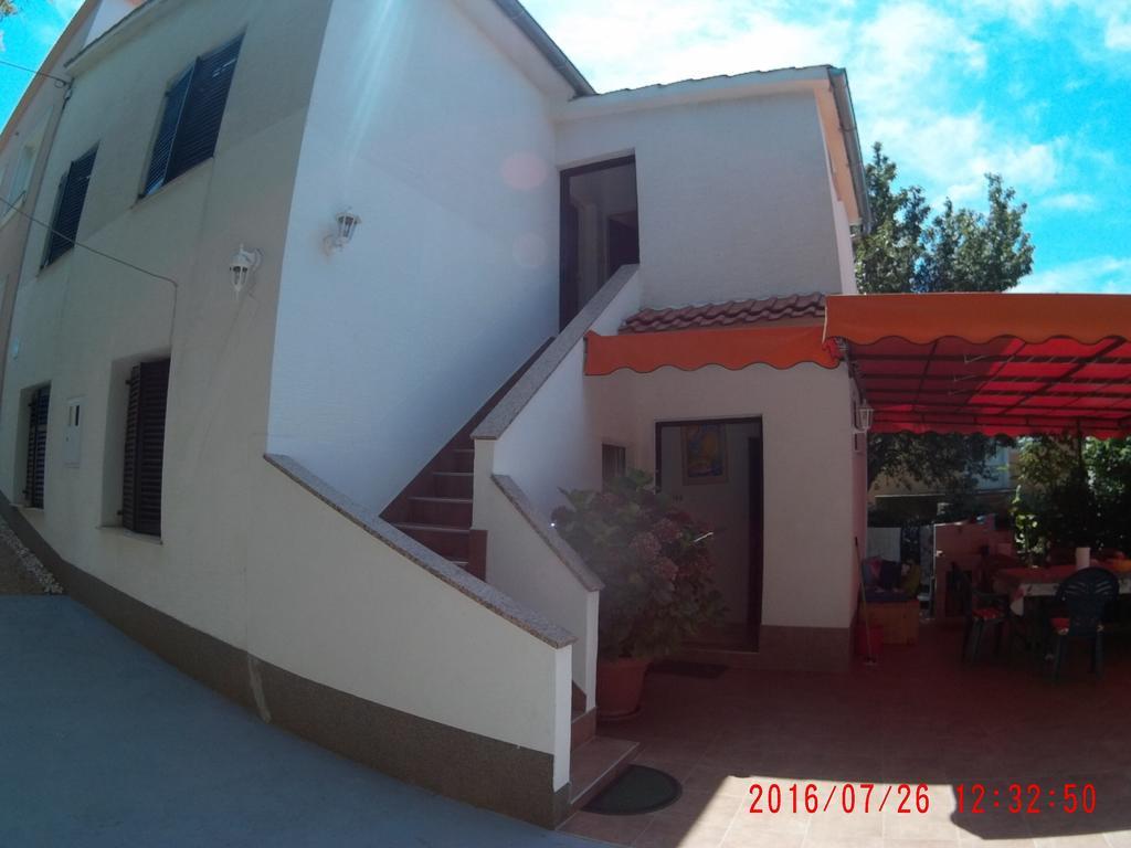 Apartman Luburic Pinezici  Luaran gambar